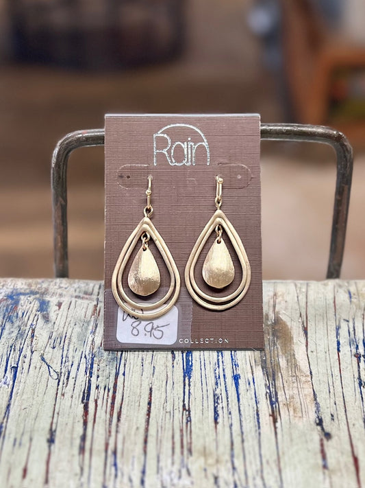Rain Gold Tear Drop Earrings