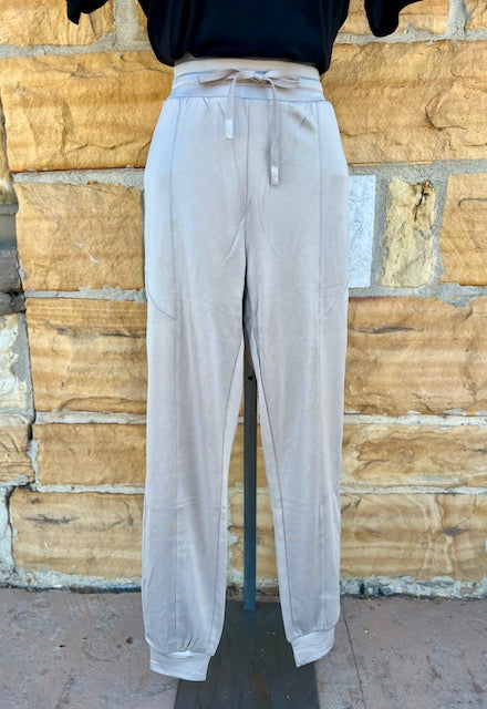 Cuffed Joggers with Zippered Pockets