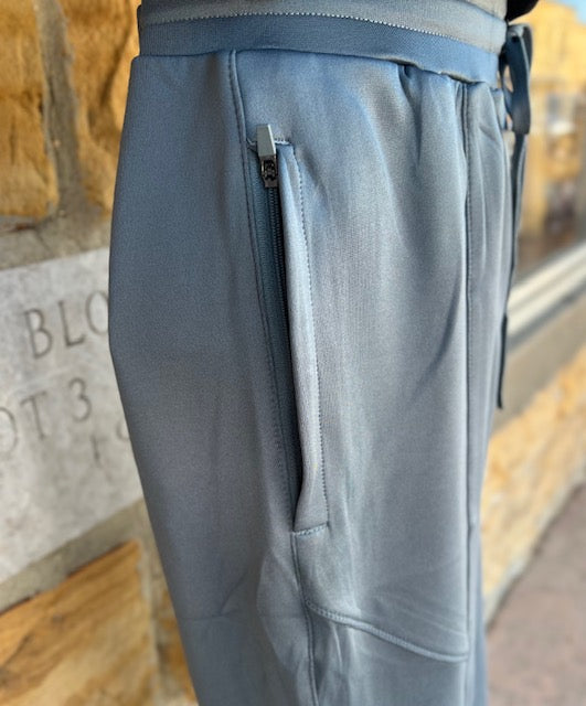 Cuffed Joggers with Zippered Pockets