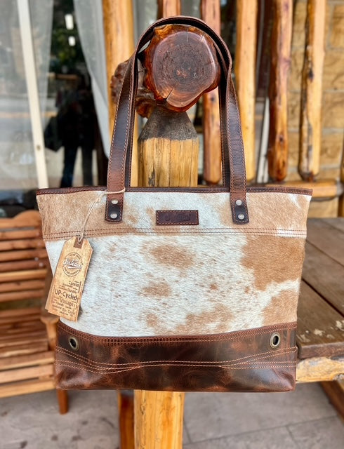 Sixtease Hair on Hide shoulder bag
